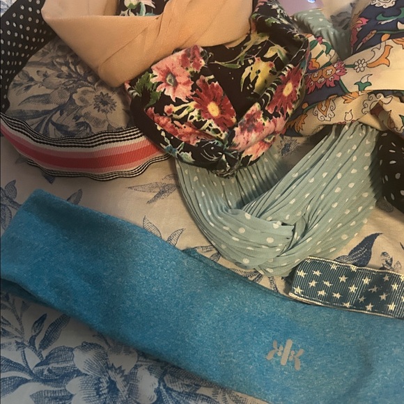 Floral and Patterned Women's Headband Set - Picture 5 of 6